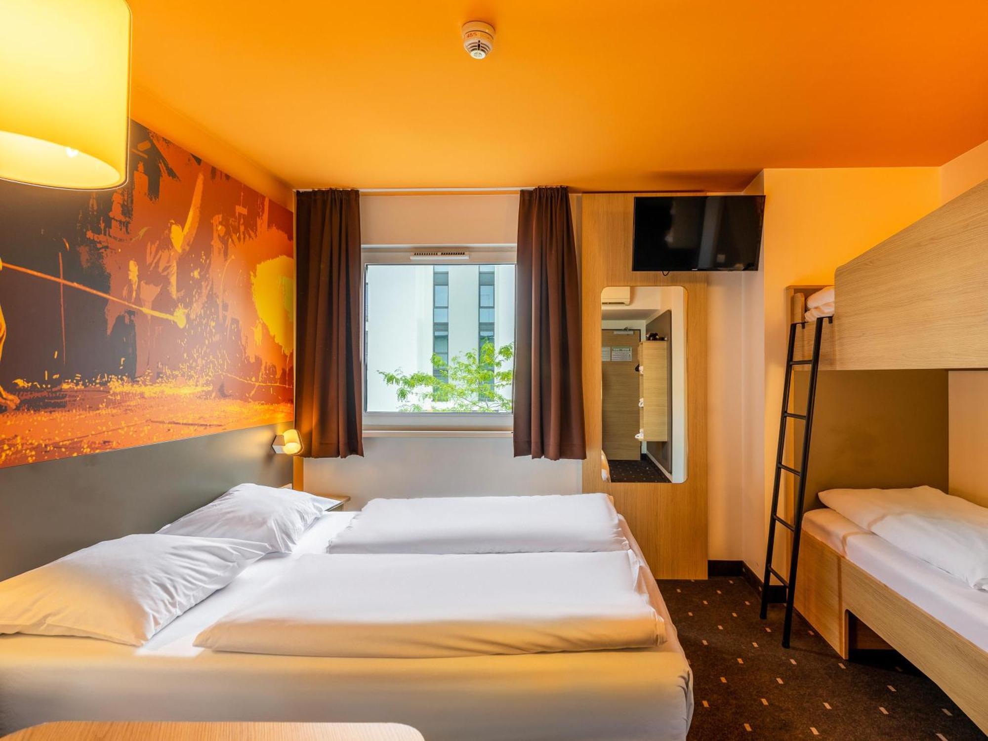 B&B Hotel Essen-City Экстерьер фото