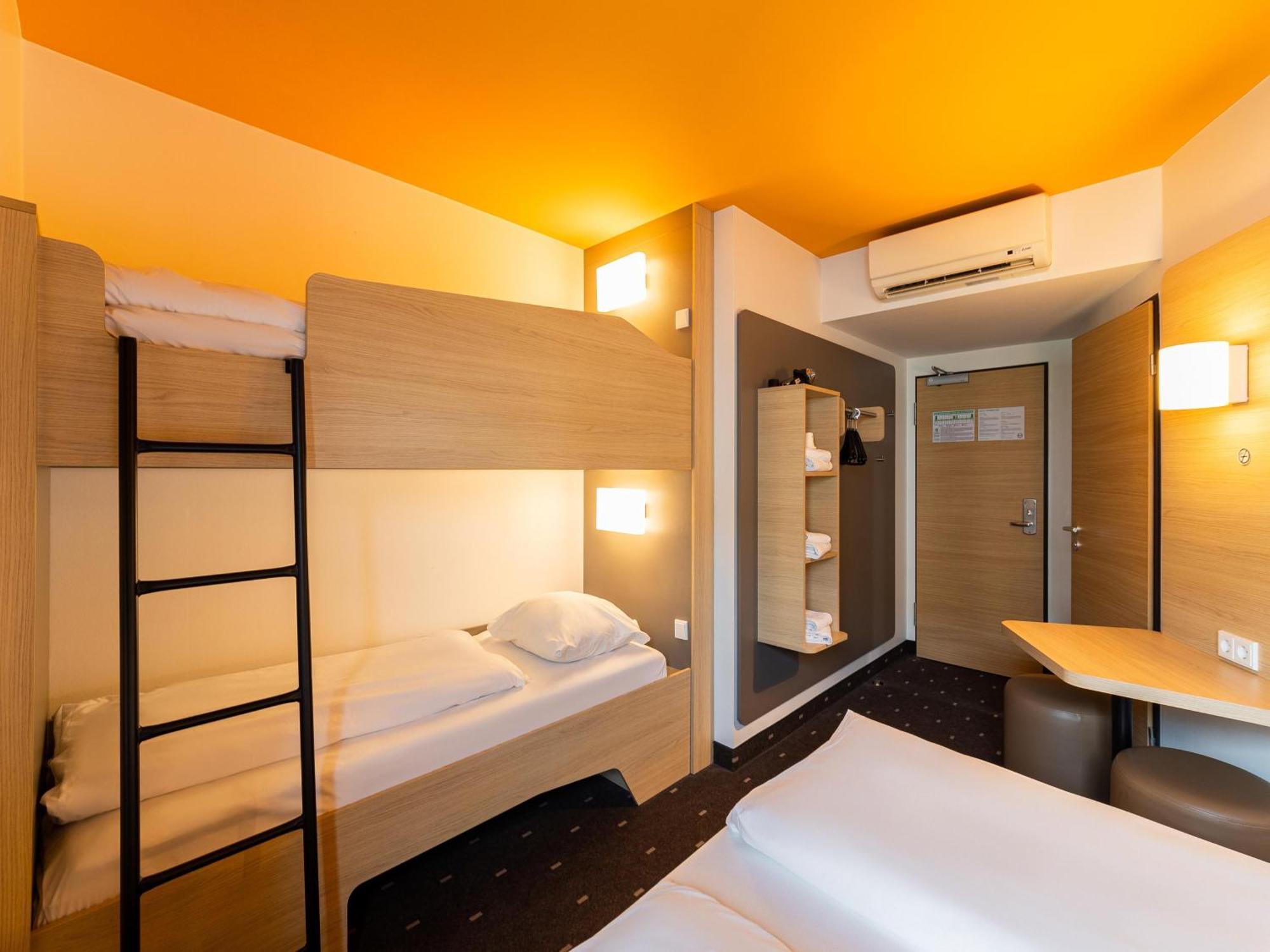 B&B Hotel Essen-City Экстерьер фото